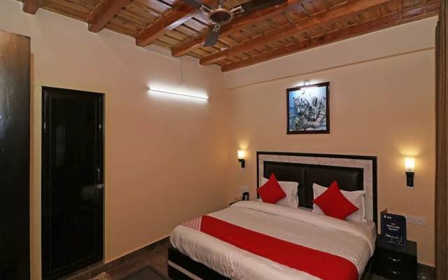 OYO 13883 Hotel Panorama