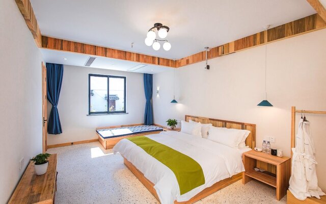 Wuzhen Ziye Musu Inn
