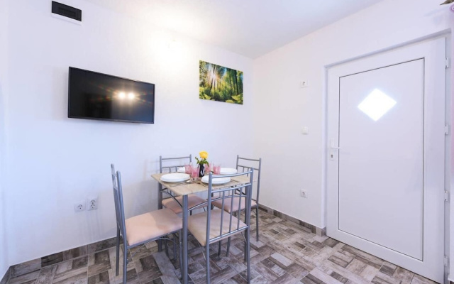 Apartments Sea Star Ivana