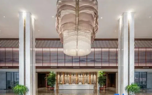 Rose Hotel (Nanyang Zhangheng Avenue Municipal Government Store)