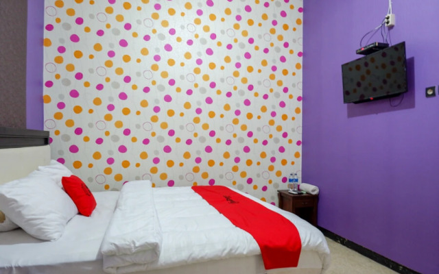 RedDoorz near Stasiun Kebumen