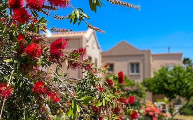 Casa Verde Houses