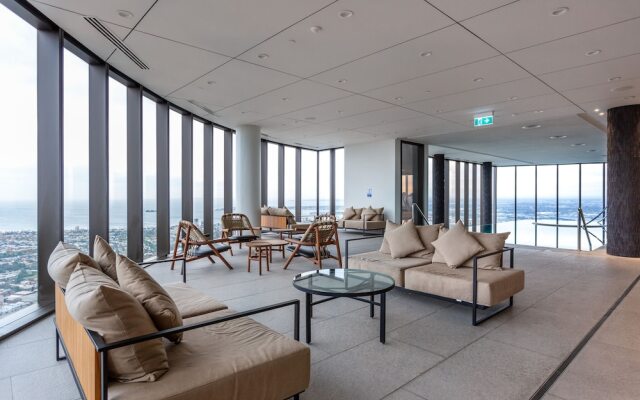 SKYE 52nd Floor, Great Views, Opposite Crown Casino