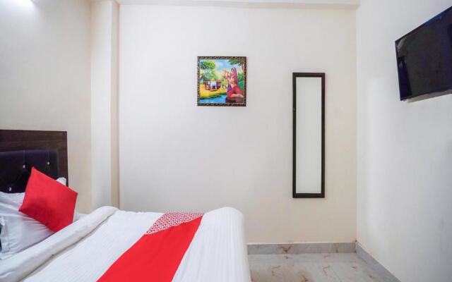 OYO 74584 Hotel Vivaan Palace