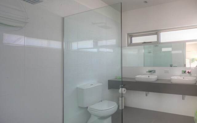 Villa Moyne - located in a quiet cul de sac and designed for beach families