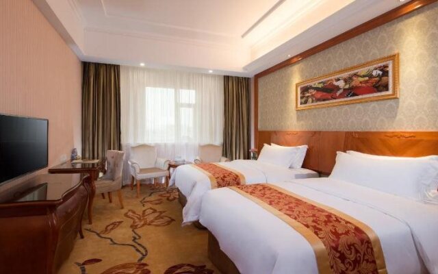 Vienna Hotel Shantou Longhu South Taishan Road