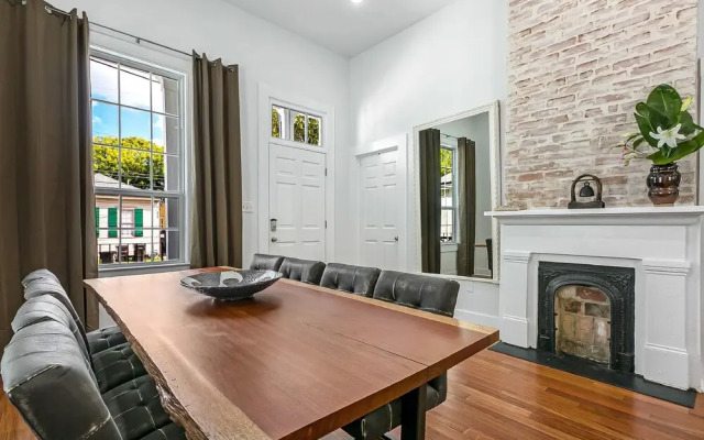 Spacious 5 Bedroom Near Magazine St & Uptown