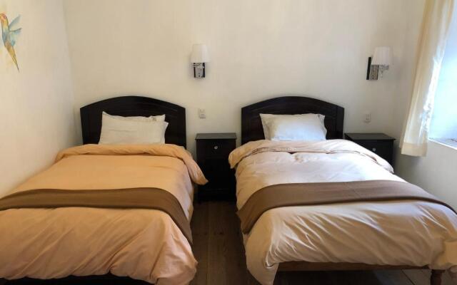 Qorichaska Hostel