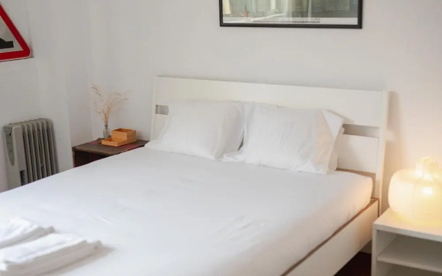 Heart OF Porto IN Bolhao by Homing