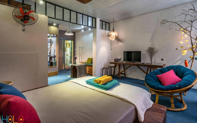 HoLo Opera Saigon - Serviced Homestay