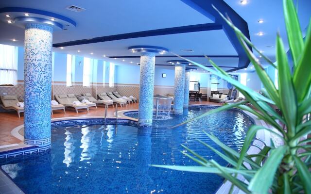 Multi Rest House