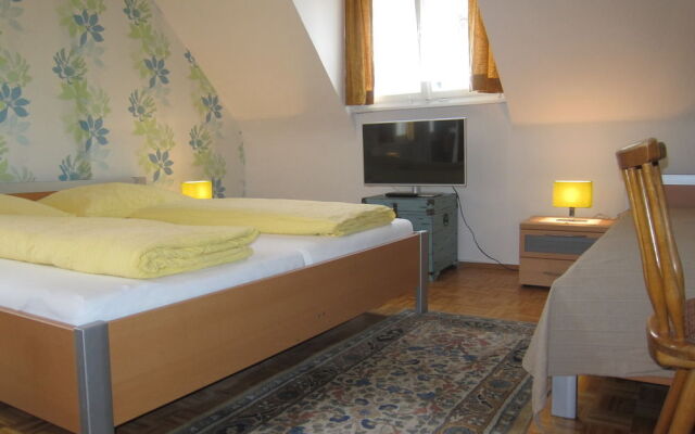 Pension Sonne Bed & Breakfast