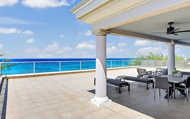 Luxury Penthouse Condo With 360 Oceanviews