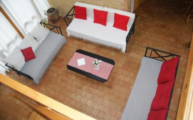 Logis Du Patis Roux