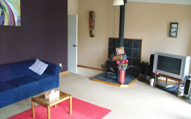 45 Conical Hill Road