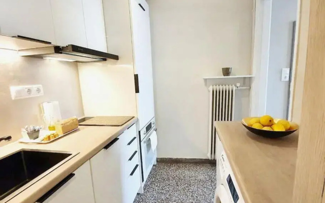 Cute Suite Apt., close to metro and highway