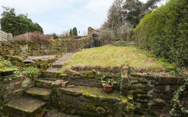 3 Brookside Cottages
