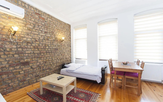 Sunflower Apartments