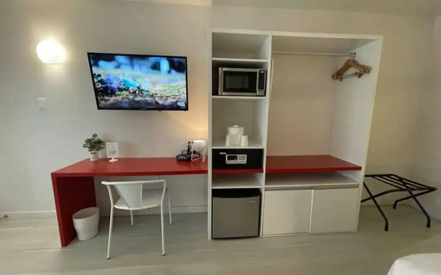 Cozy Hotel With Super Location Near Disney