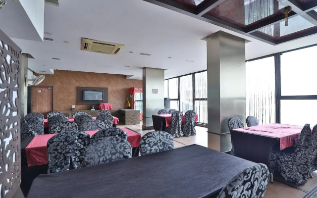 Capital O 23123 Hotel Kohinoor