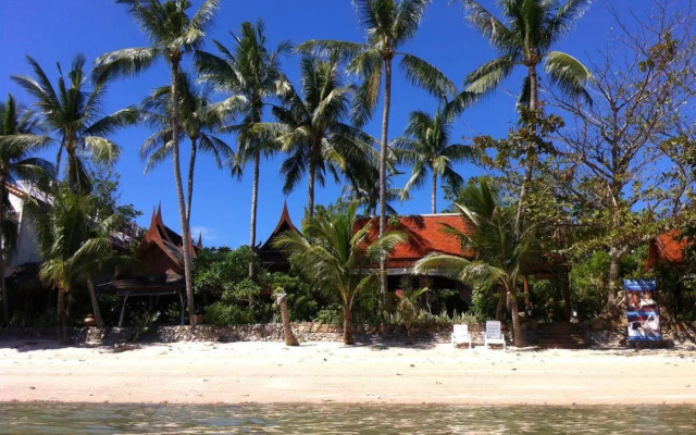 Ban Sabai Big Buddha Retreat & Spa