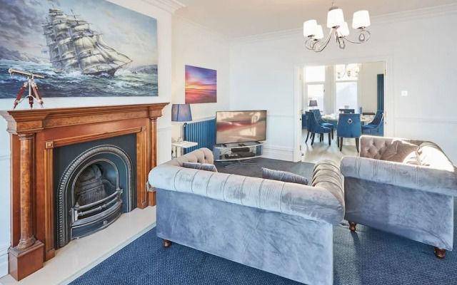 Host Stay Captain s Deck Seafront Apartment