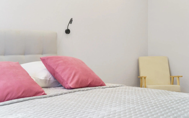 Good night (Гуд найт) на улице Войкова 47/2