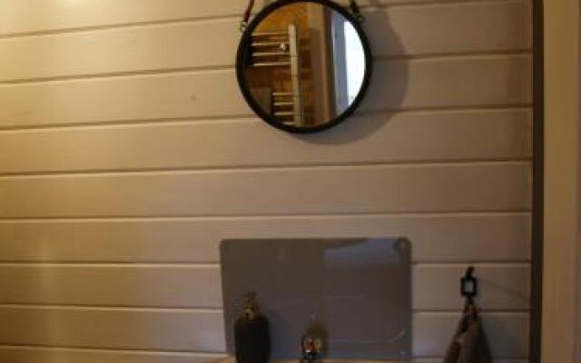 The Cosy Cabin
