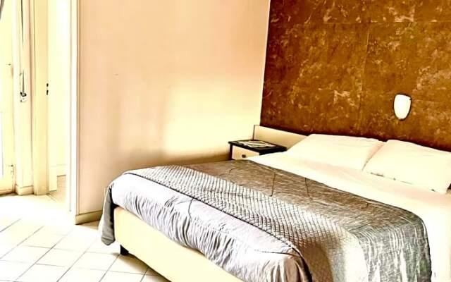 Hotel Mary