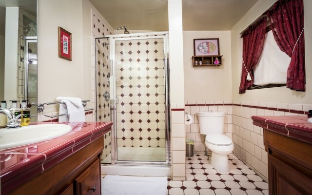 Downtown Historic Bed and Breakfast