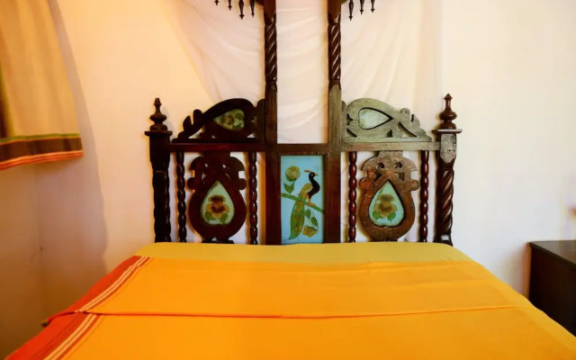 Kirathimo Explorers Oasis Diani - Hostel