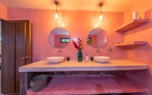 Casa Chapolin