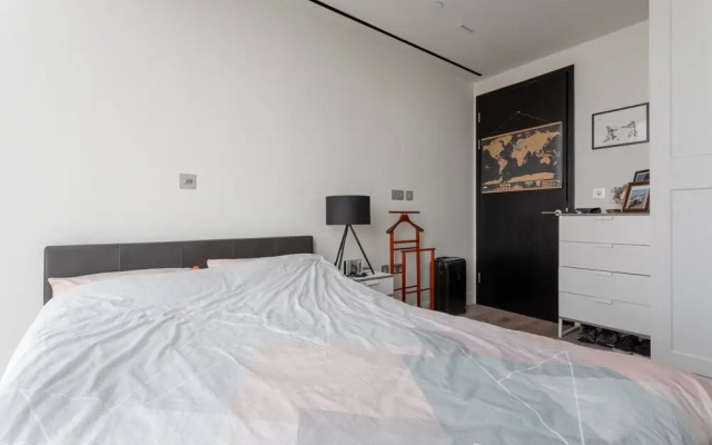 Modern 2 Bedroom Flat With a Stunning View
