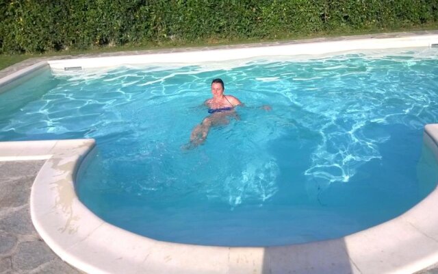 Villa In Lucca Placed in a Residential Area, all Services Nearby