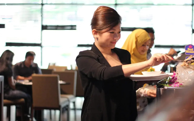 Nexus Regency Suites & Hotel