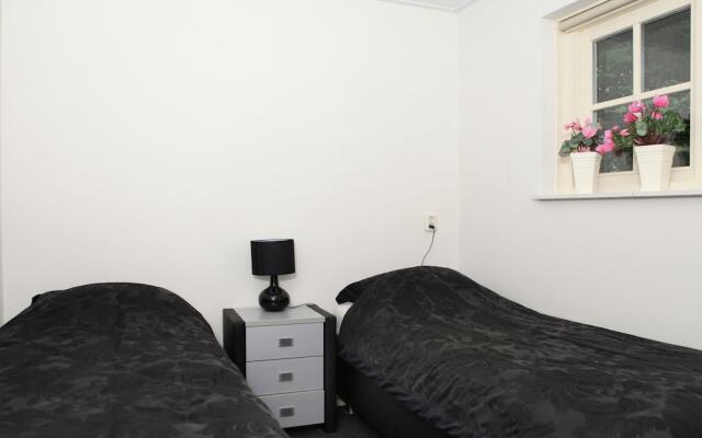 Modern Farmhouse Near Forest in Dalfsen