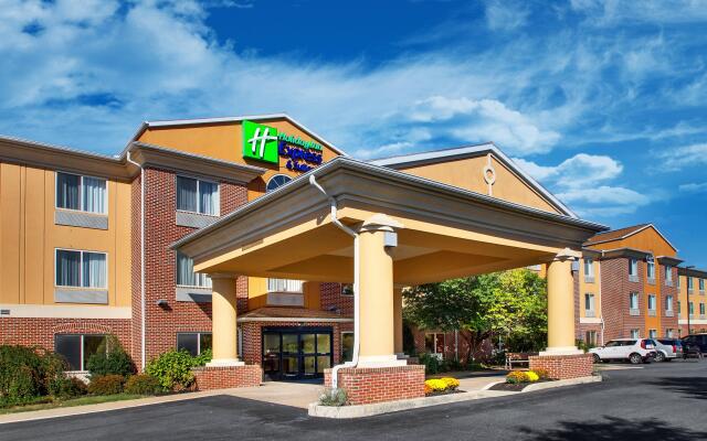 Holiday Inn Express Hotel & Suites Lancaster-Lititz, an IHG Hotel