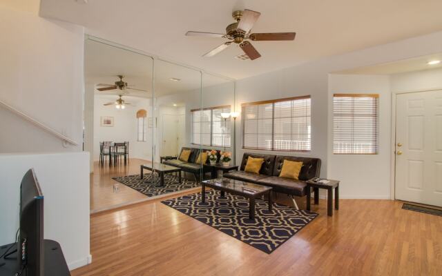 Beautiful Townhome with Pool