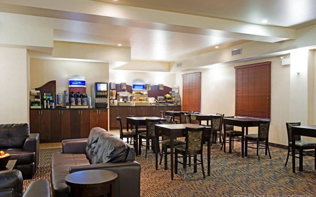 Ramada by Wyndham Prince Albert