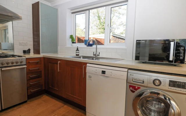 7 Daltons Place