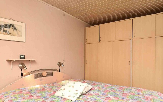 Cozy Holiday Home in Falster near Sea
