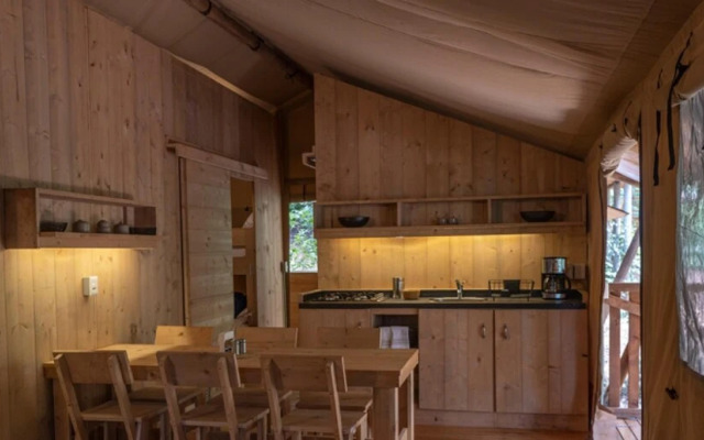 Almendra Incredible Lodge in the Forest With Private Jacuzzi