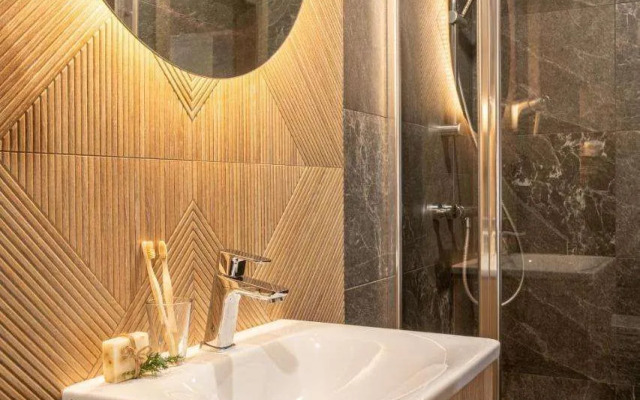 Highlander Heart Residence