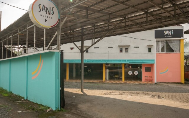 Sans Hotel Beauty Palembang