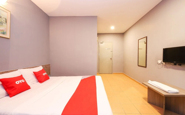 OYO 89676 Hotel 22