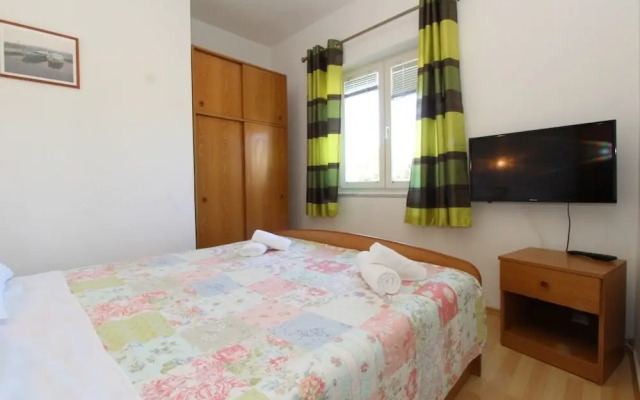 Mare-200 m From the Beach - A3