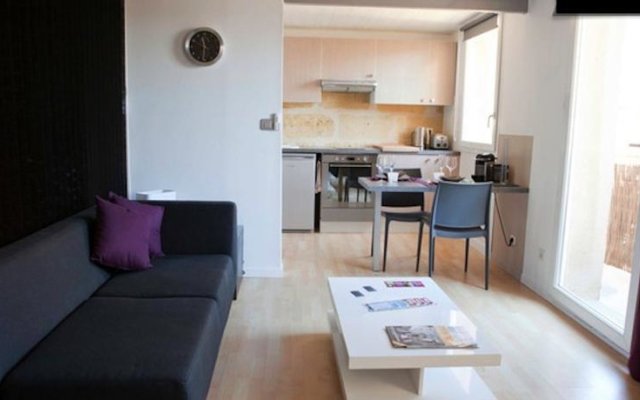 Bordeaux Apartment - Holiday Rental