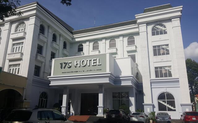 Hotel 175