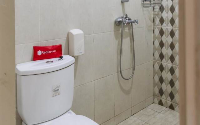 Hotel Danau Indah by RedDoorz