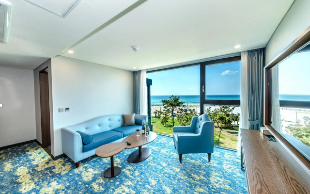 Jeju Marevo Beach Hotel